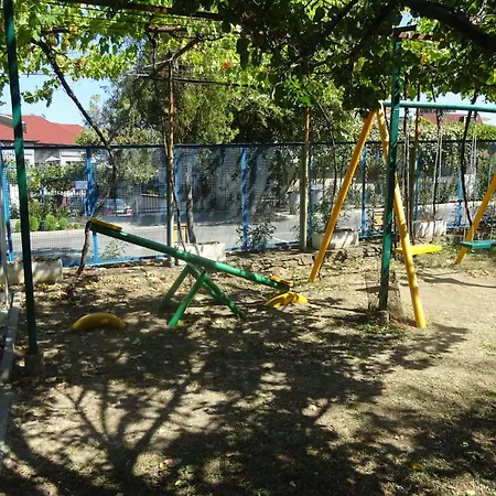 лятна генчеви град Konukevi *