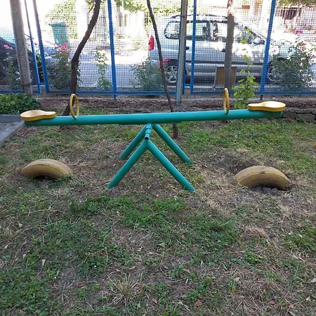 лятна генчеви град Konukevi *